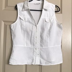 Laura white linen sleeveless top. Size 14